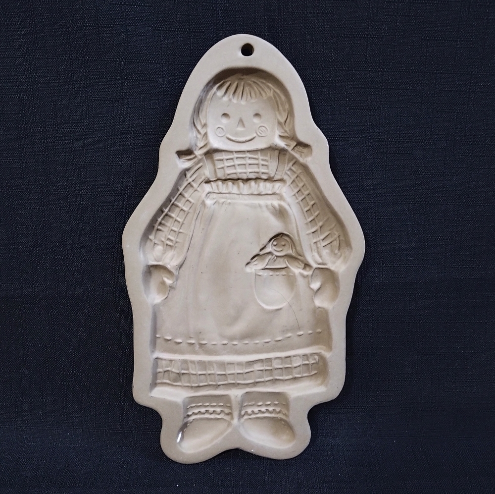 Vintage Brown Bag Cookie Mold Girl In Plaid Dress W Doll Hill Design Inc. 1988